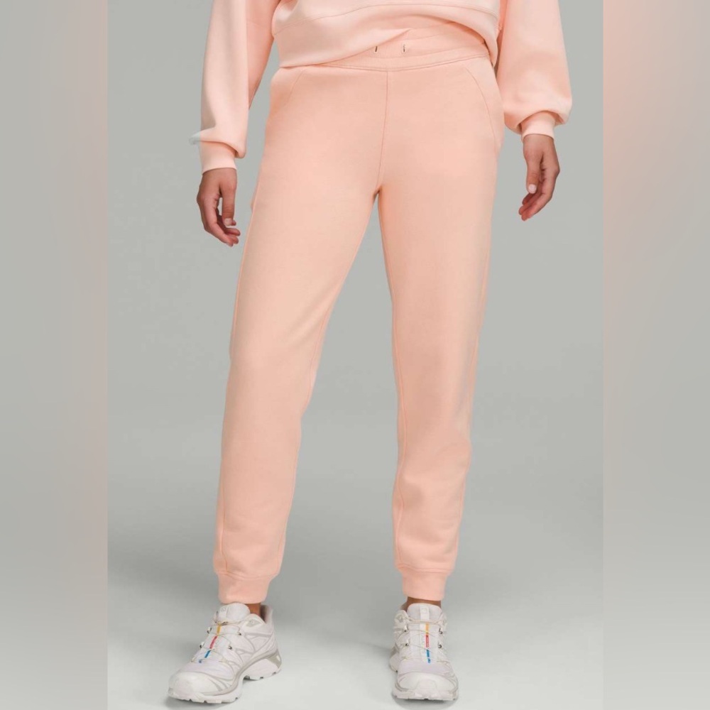 NWOT Lululemon Scuba High-Rise Jogger Peach Satin - Picture 3 of 7